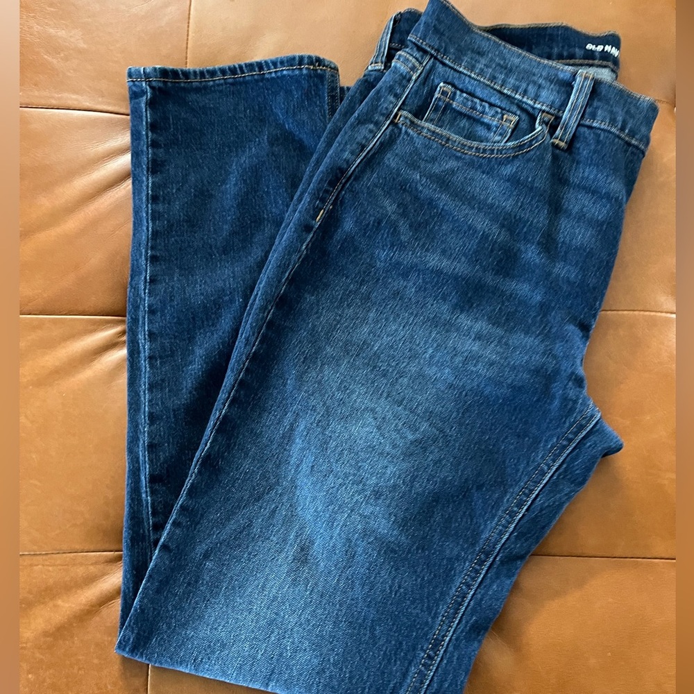 Old Navy Mid-Rise Wow Boyfriend Straight Jeans